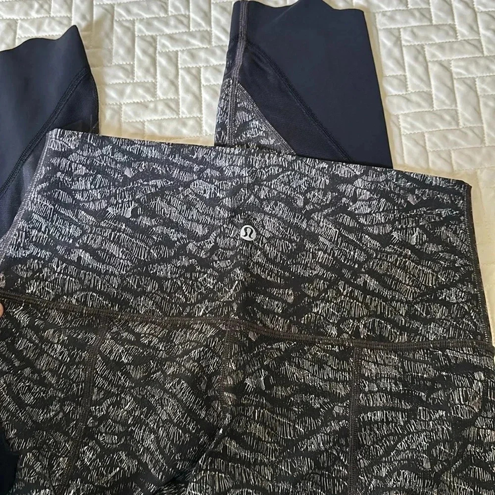 Lululemon. - Picture 5 of 7